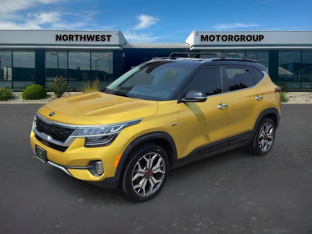 2021 Kia Seltos SX Turbo — photo 1 of 40