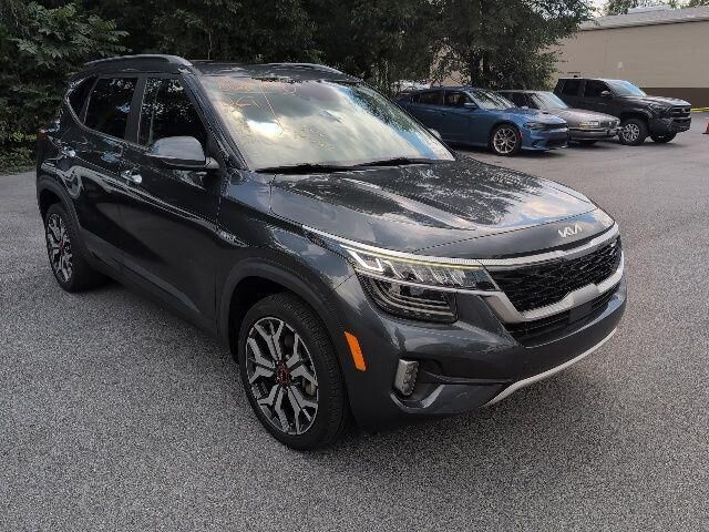 2022 Kia Seltos SX — photo 1 of 13