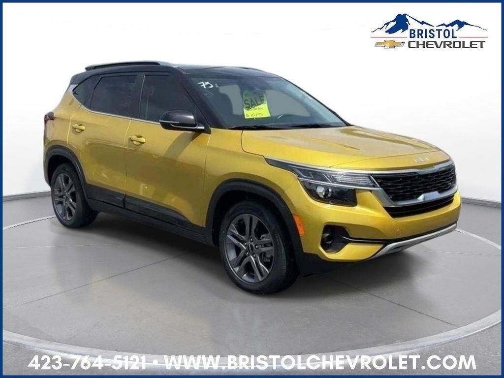 2023 Kia Seltos S — photo 1 of 12