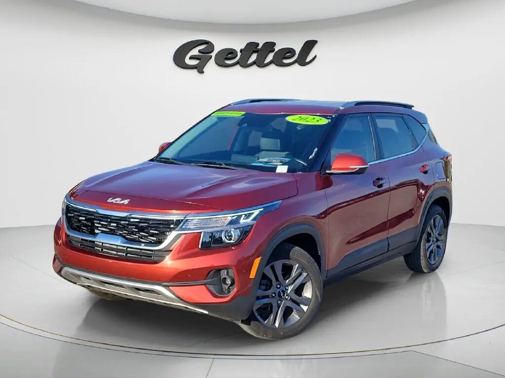 2023 Kia Seltos S — photo 1 of 13