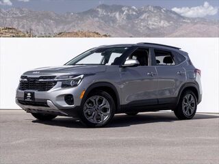 2024 Kia Seltos S — photo 1 of 13