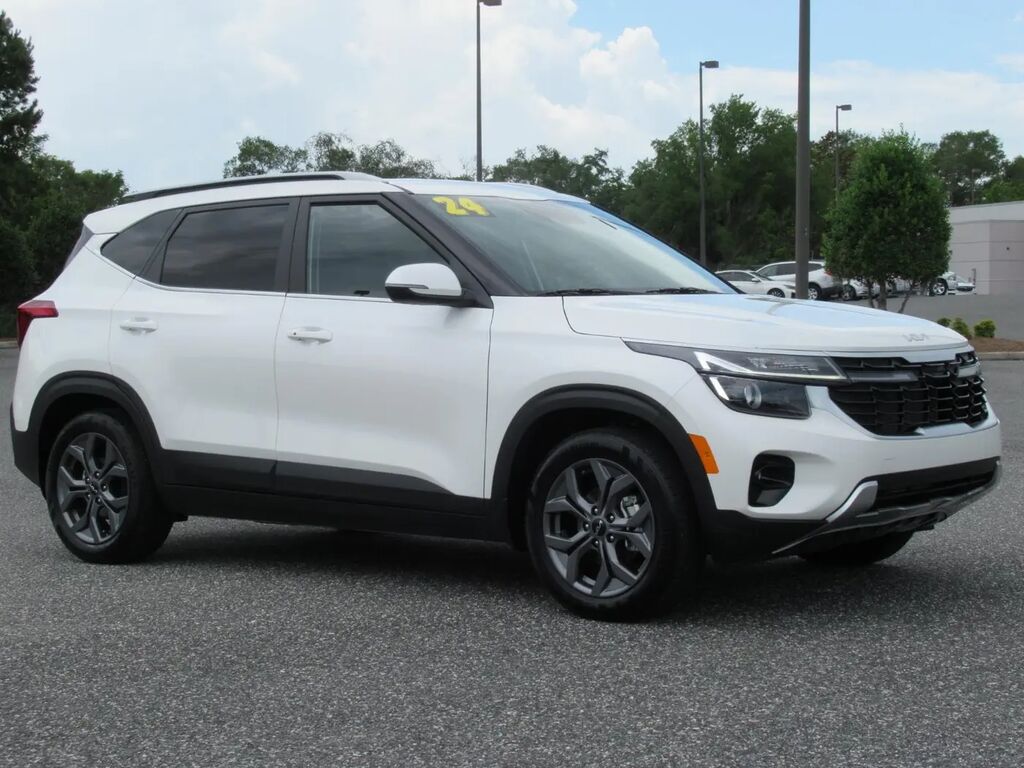 2024 Kia Seltos S — photo 1 of 13