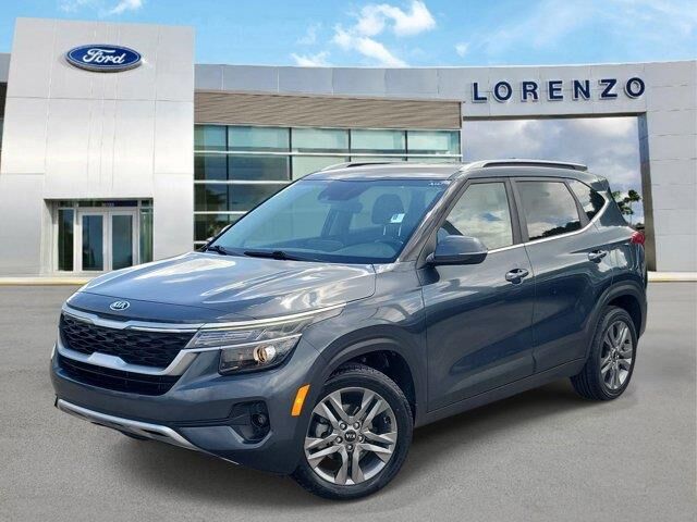 2021 Kia Seltos S — photo 1 of 4