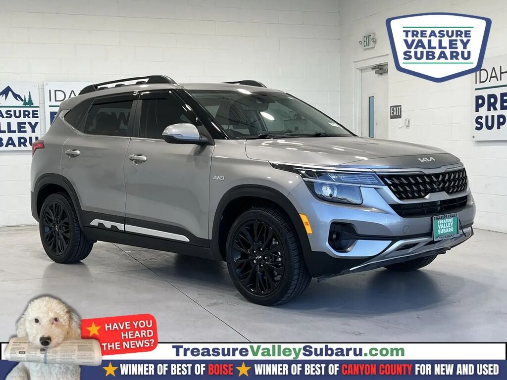 2022 Kia Seltos Nightfall — photo 1 of 13