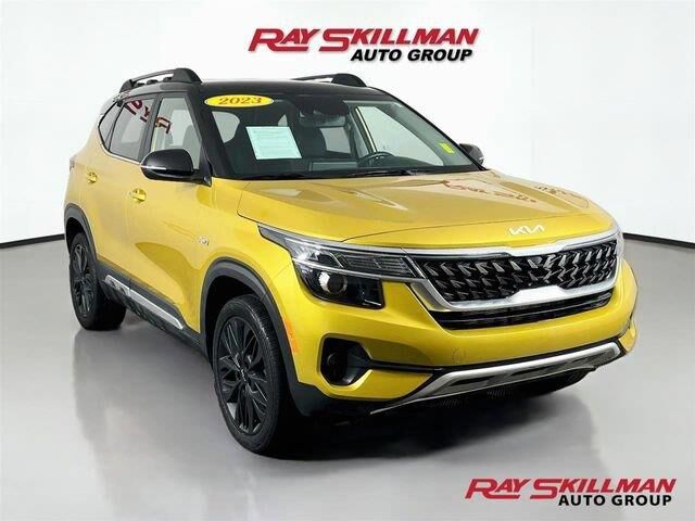 2023 Kia Seltos Nightfall — photo 1 of 13