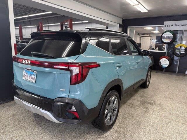 2024 Kia Seltos S — photo 1 of 10