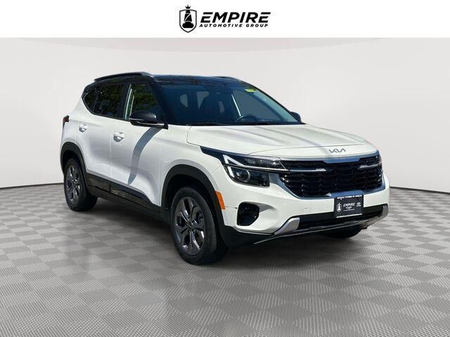 2024 Kia Seltos S — photo 1 of 13