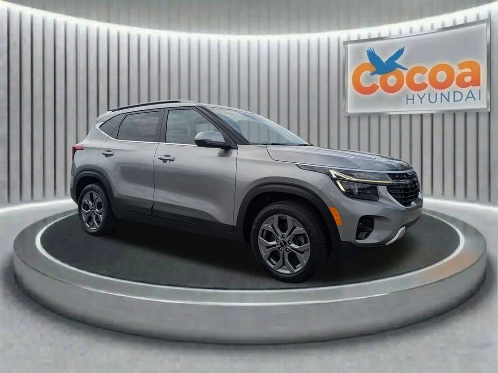 2024 Kia Seltos S — photo 1 of 13
