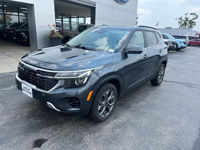 2024 Kia Seltos S — photo 1 of 39