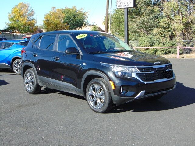 2024 Kia Seltos S — photo 1 of 13