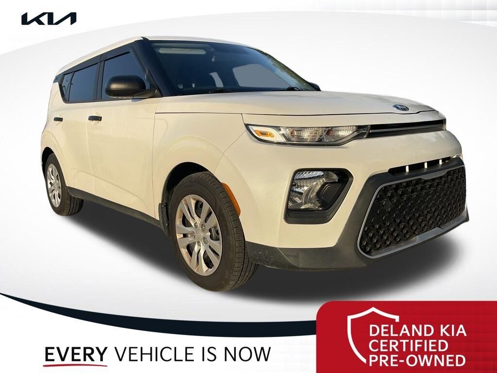 2020 Kia Soul LX — photo 1 of 20