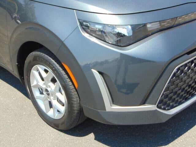2023 Kia Soul LX — photo 1 of 26