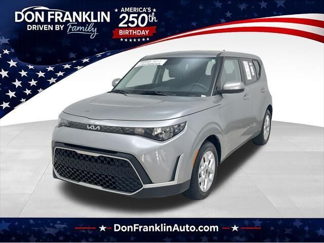 2024 Kia Soul LX — photo 1 of 13