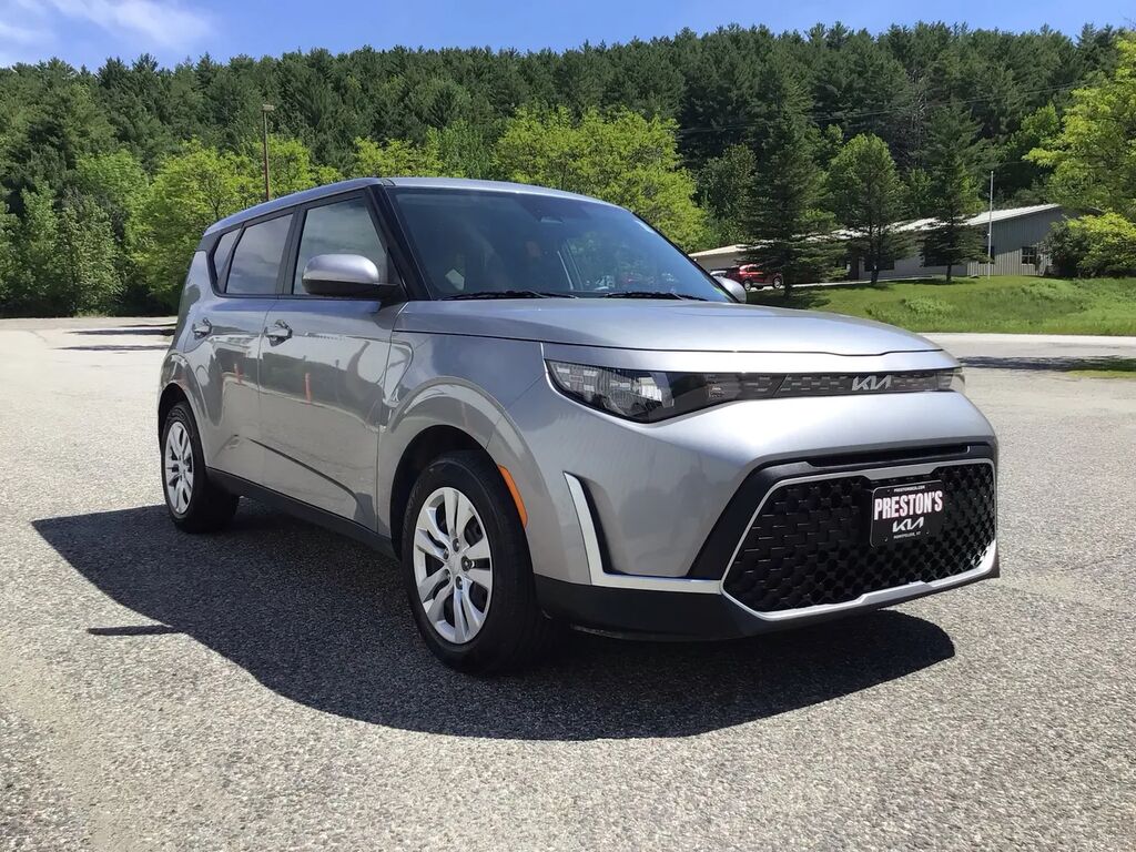 2024 Kia Soul LX — photo 1 of 13