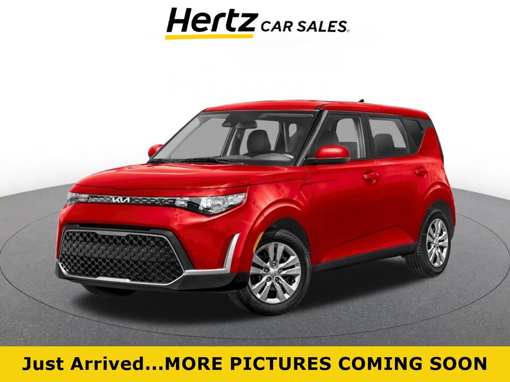 2025 Kia Soul LX — photo 1 of 2