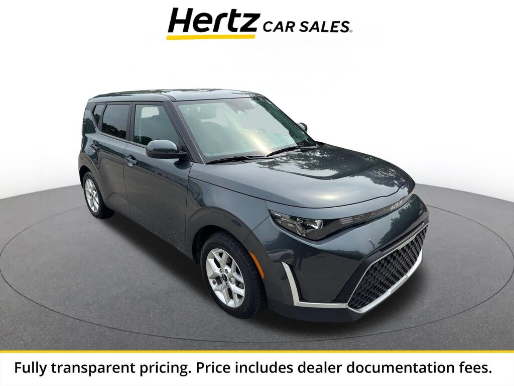 2025 Kia Soul LX — photo 1 of 14