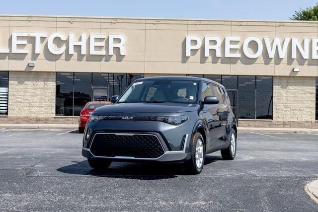 2025 Kia Soul LX — photo 1 of 26