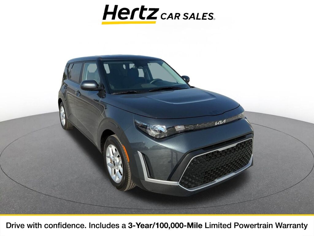 2025 Kia Soul LX — photo 1 of 11