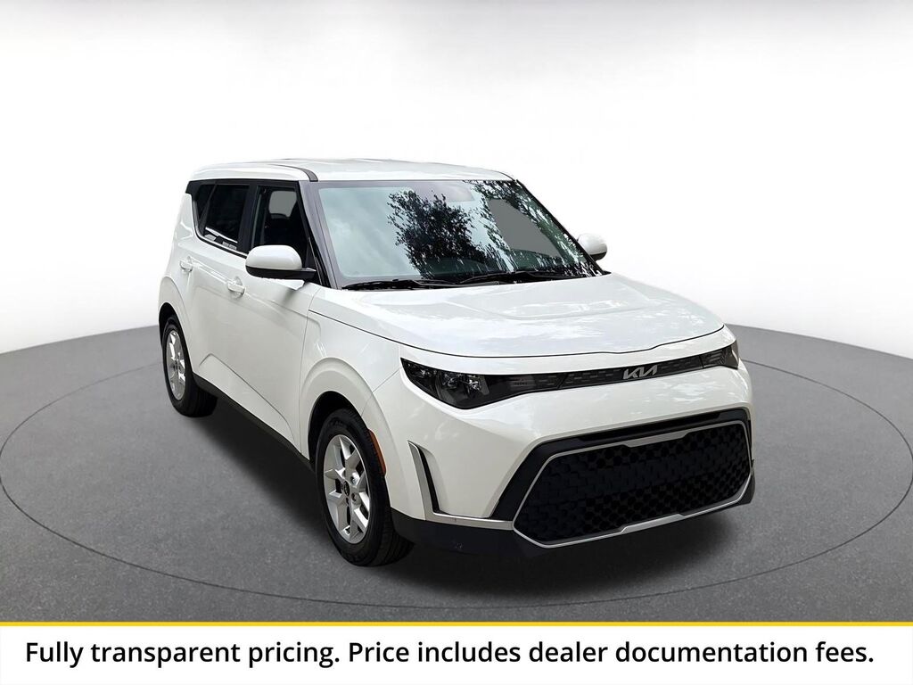 2025 Kia Soul LX — photo 1 of 1