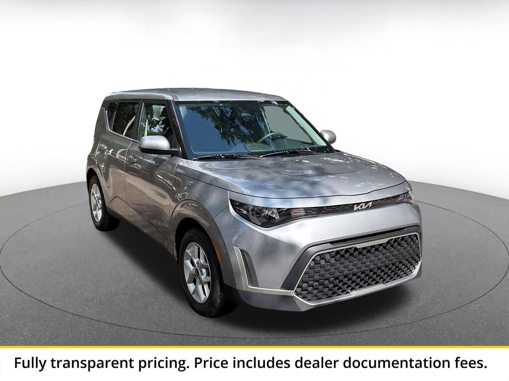 2025 Kia Soul LX — photo 1 of 1