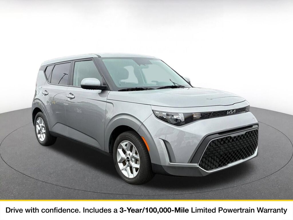 2025 Kia Soul LX — photo 1 of 1