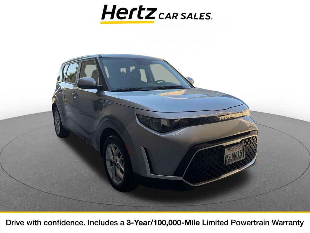 2025 Kia Soul LX — photo 1 of 11