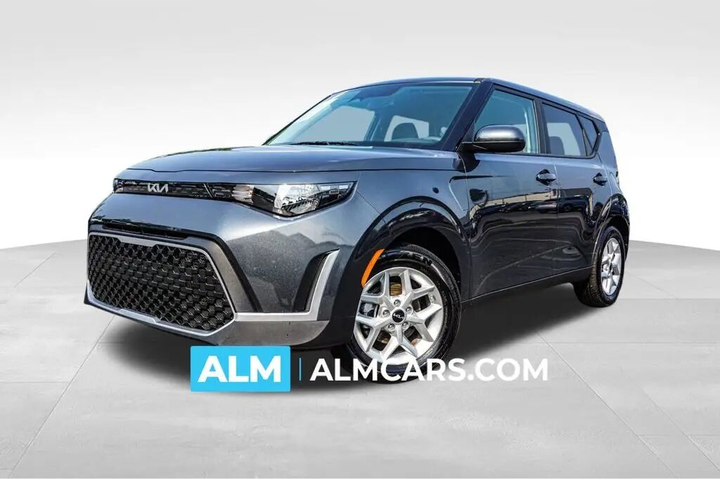 2025 Kia Soul LX — photo 1 of 36