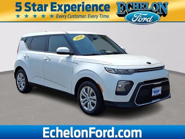 2020 Kia Soul LX — photo 1 of 13