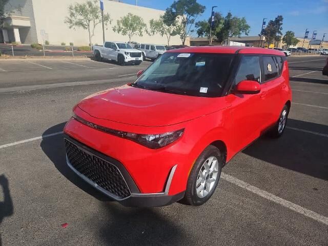 2024 Kia Soul LX — photo 1 of 13