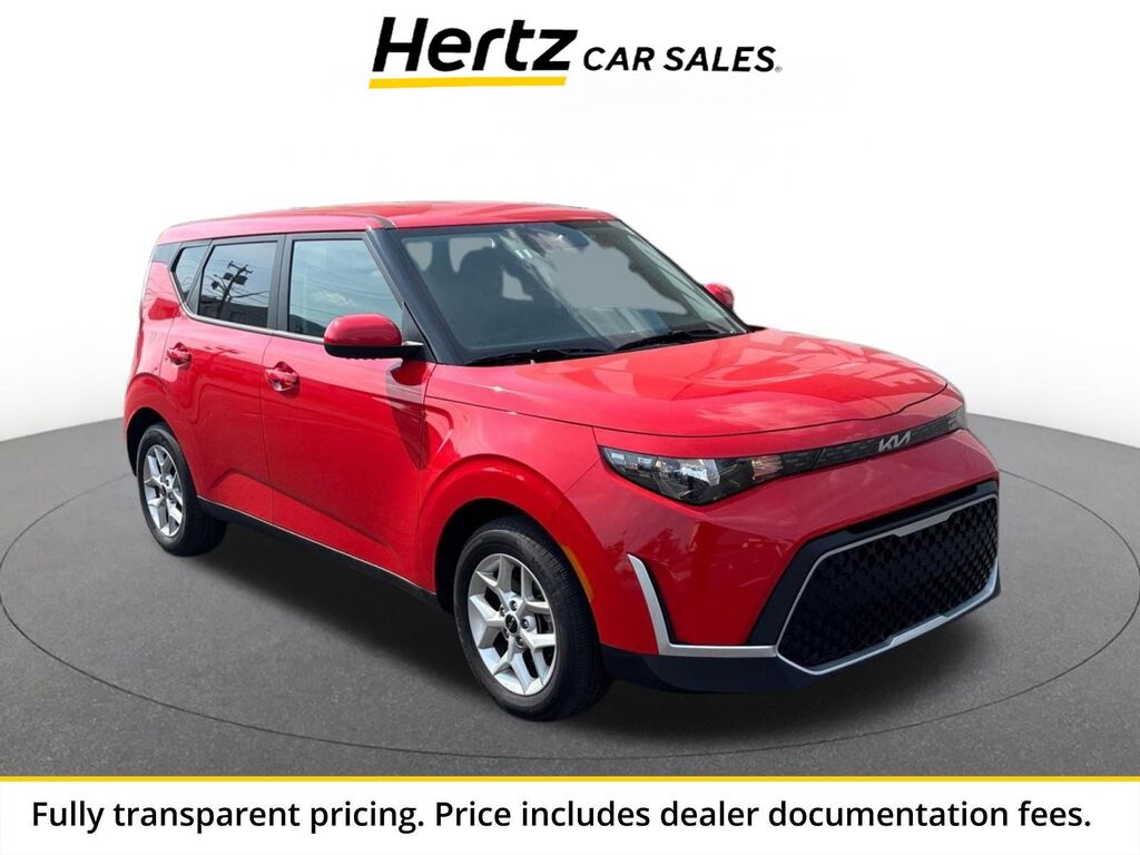 2025 Kia Soul LX — photo 1 of 2