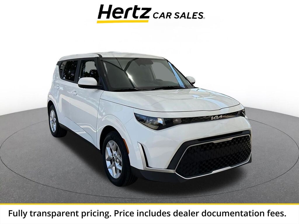 2025 Kia Soul LX — photo 1 of 2
