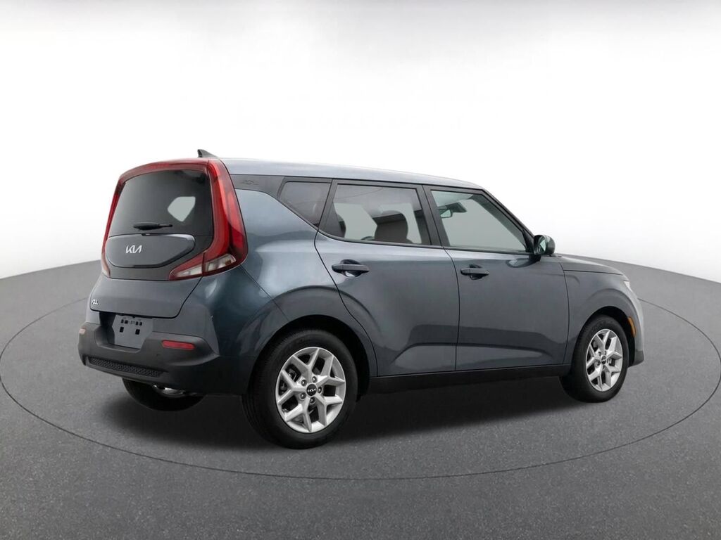 2025 Kia Soul LX — photo 1 of 1
