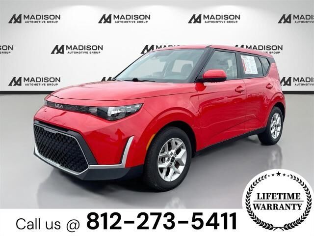 2025 Kia Soul LX — photo 1 of 26