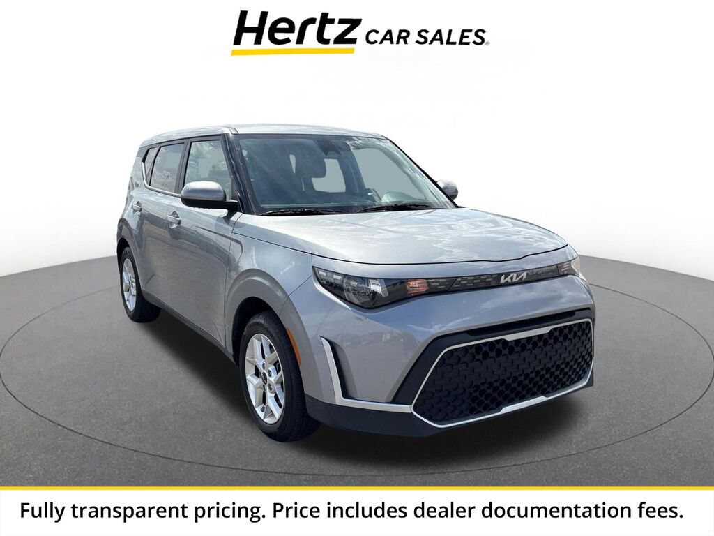 2025 Kia Soul LX — photo 1 of 2