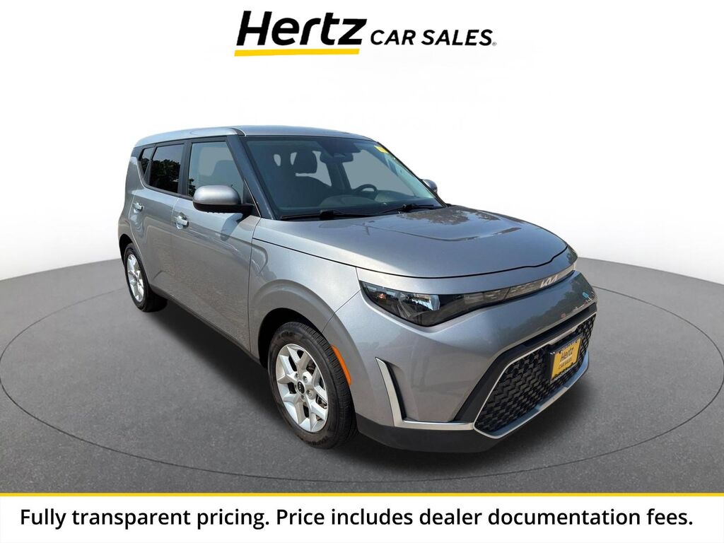 2025 Kia Soul LX — photo 1 of 5