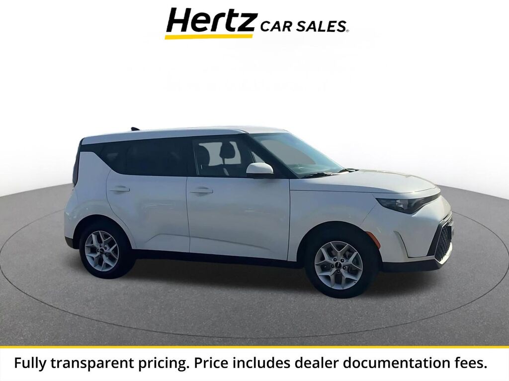 2025 Kia Soul LX — photo 1 of 1