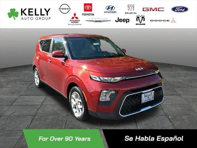 2022 Kia Soul S — photo 1 of 13