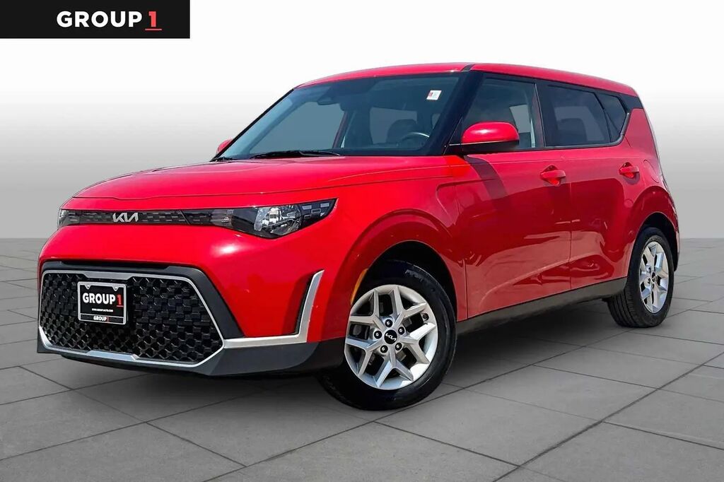 2024 Kia Soul S — photo 1 of 12