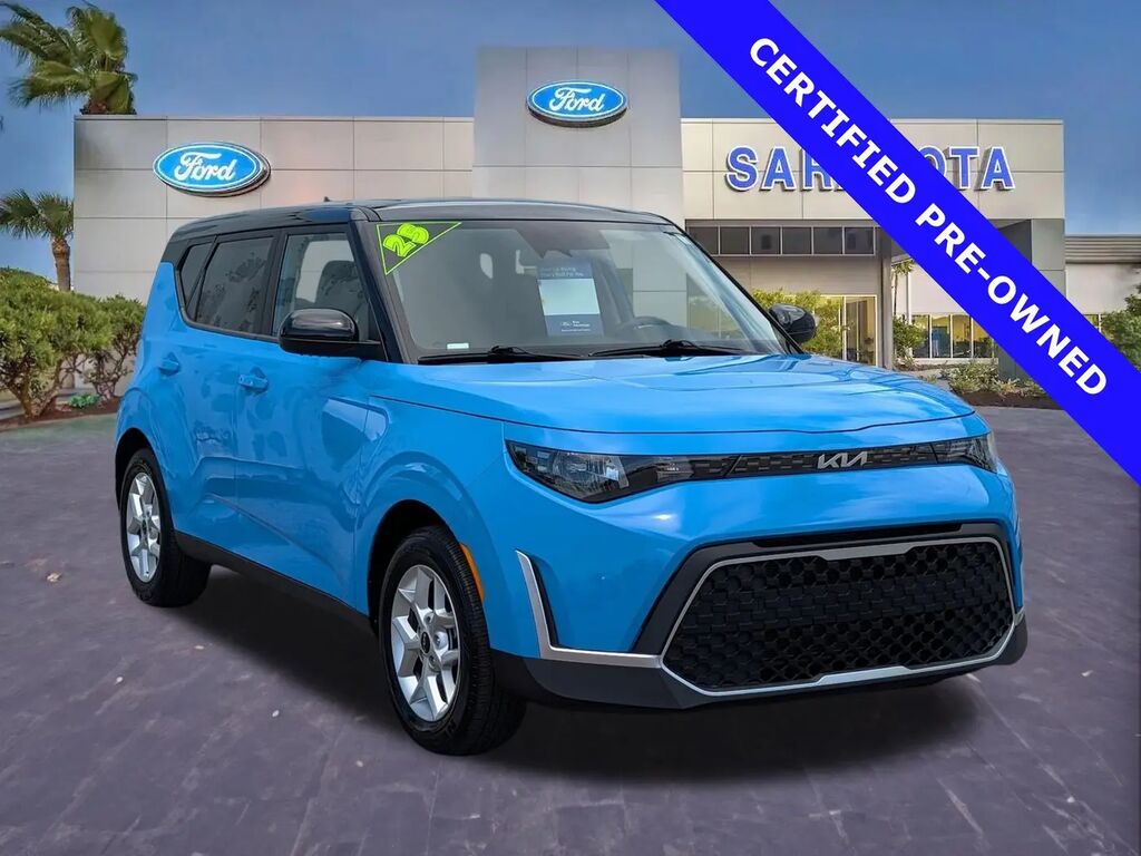 2025 Kia Soul S — photo 1 of 39
