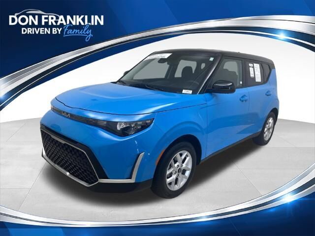 2025 Kia Soul S — photo 1 of 13