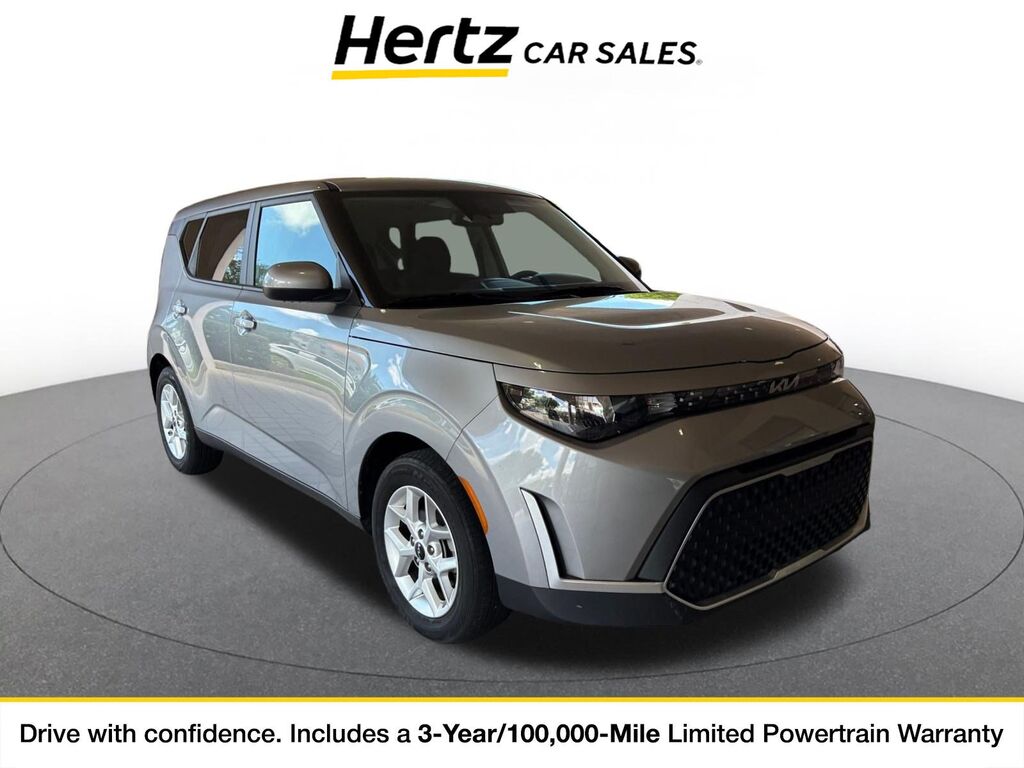 2025 Kia Soul LX — photo 1 of 11