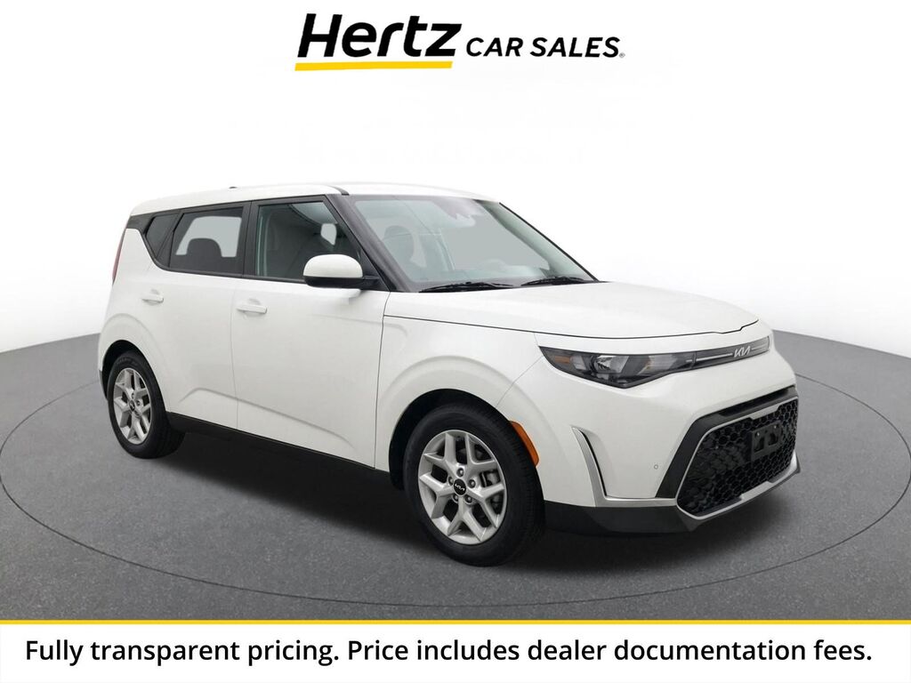 2025 Kia Soul LX — photo 1 of 2