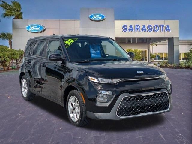 2020 Kia Soul S — photo 1 of 26