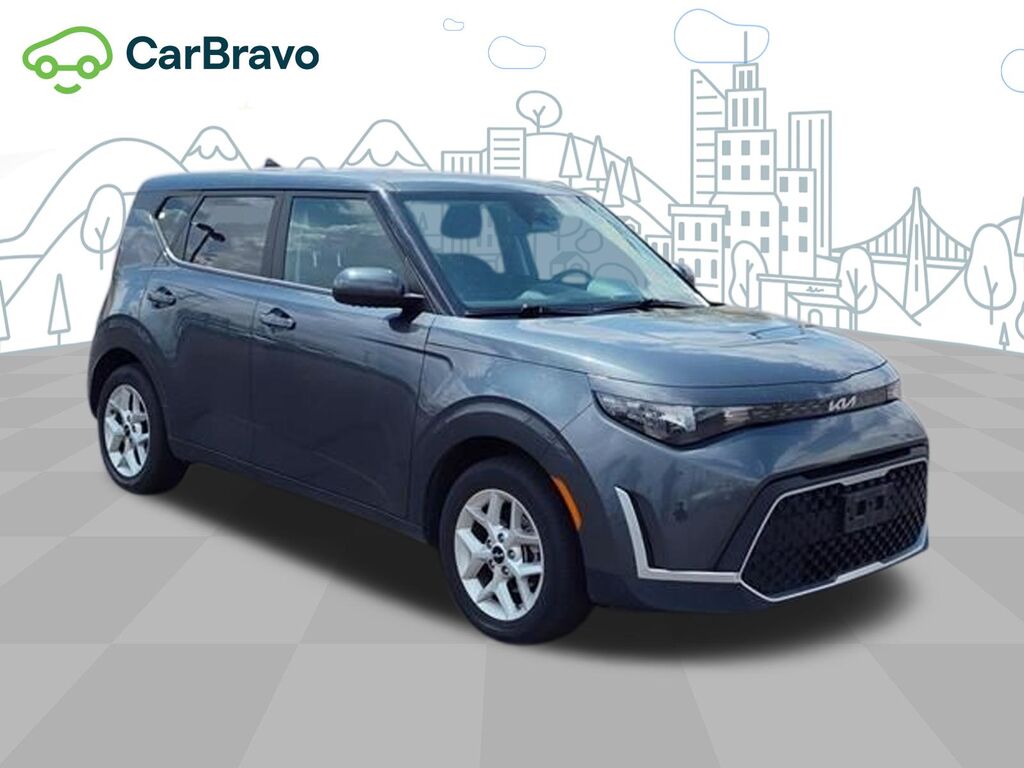 2024 Kia Soul LX — photo 1 of 7