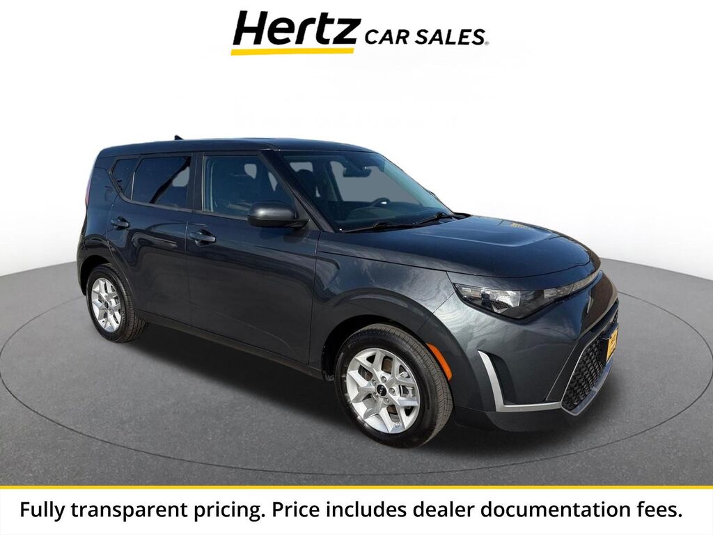 2025 Kia Soul LX — photo 1 of 5