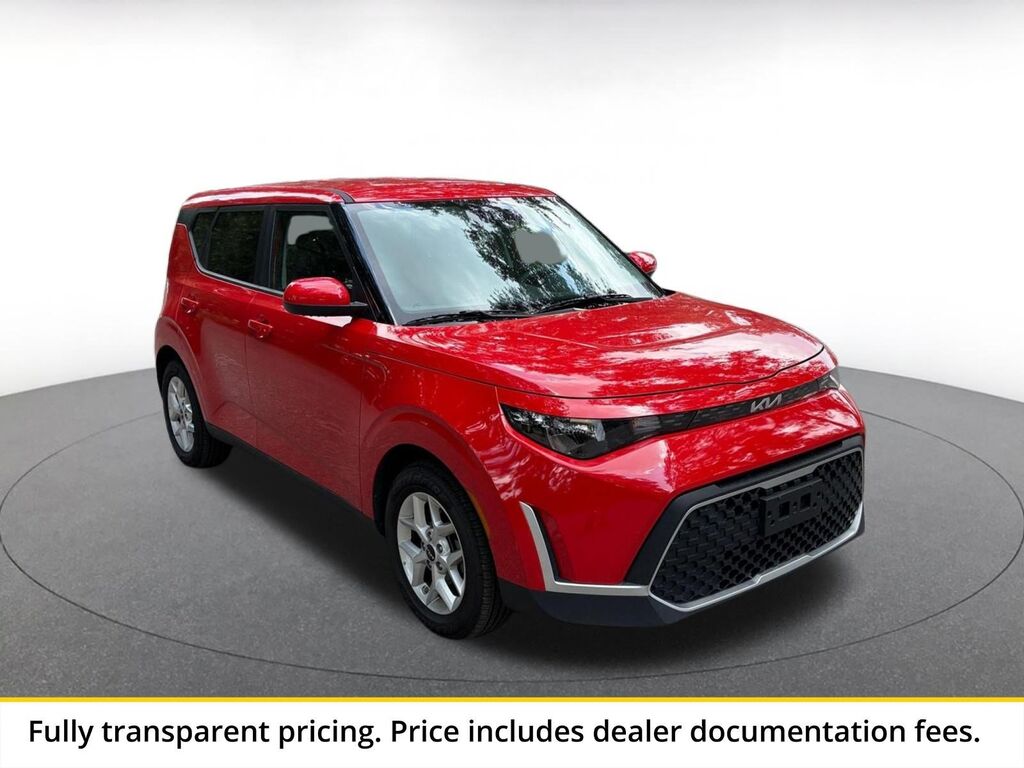 2025 Kia Soul LX — photo 1 of 1