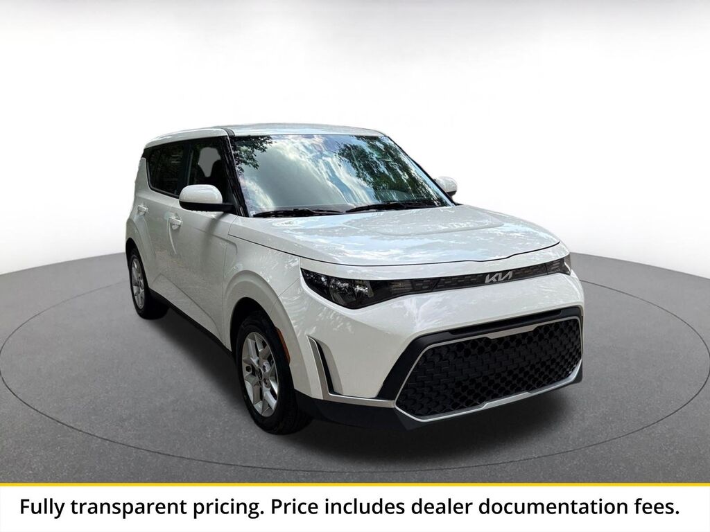 2025 Kia Soul LX — photo 1 of 1