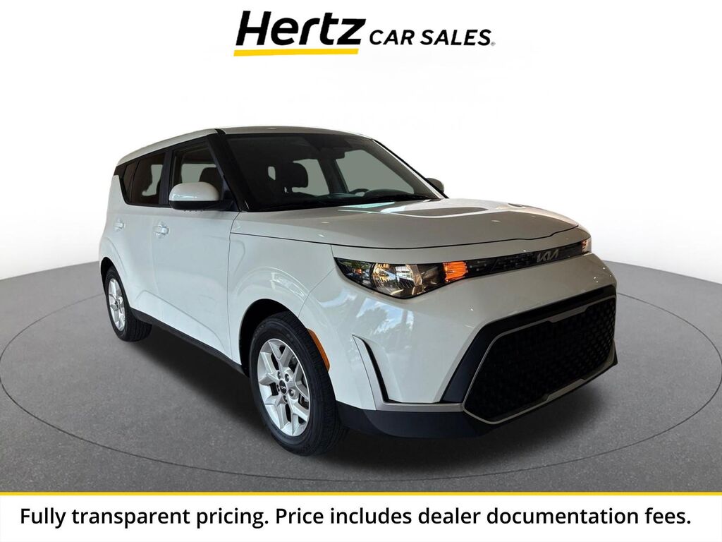 2025 Kia Soul LX — photo 1 of 2