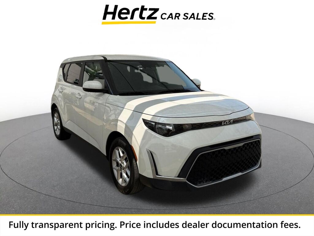 2025 Kia Soul LX — photo 1 of 23