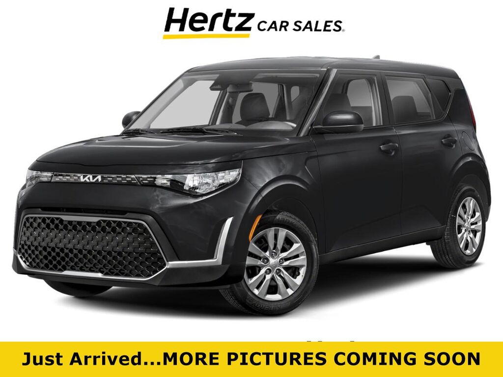 2025 Kia Soul LX — photo 1 of 16